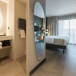 Ostoria Perigueux, Bw Signature Collection